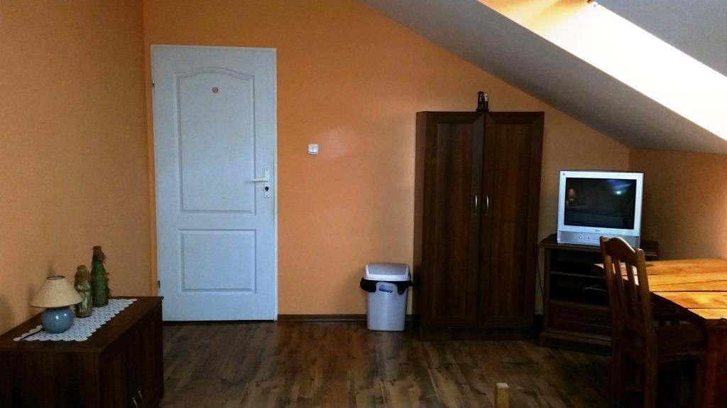 Na Skraju Lasu Chodel Exterior foto